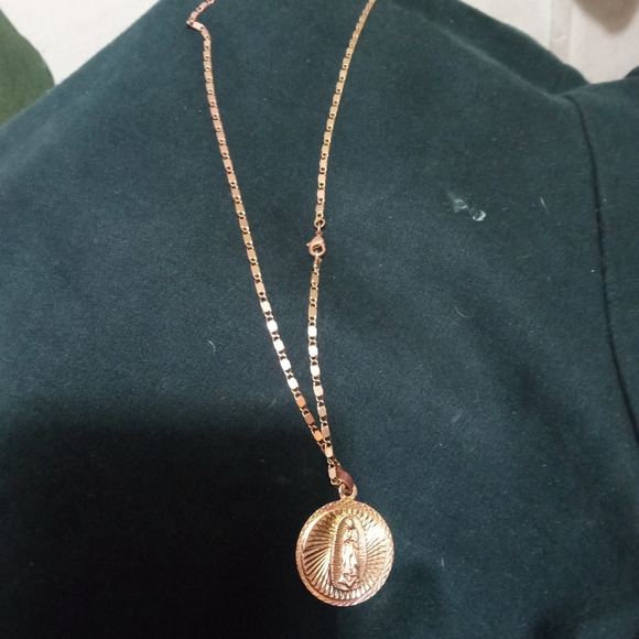 Chain - Picture 2 of 3